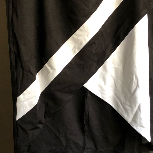 Bebe Skirt - Picture 2 of 4